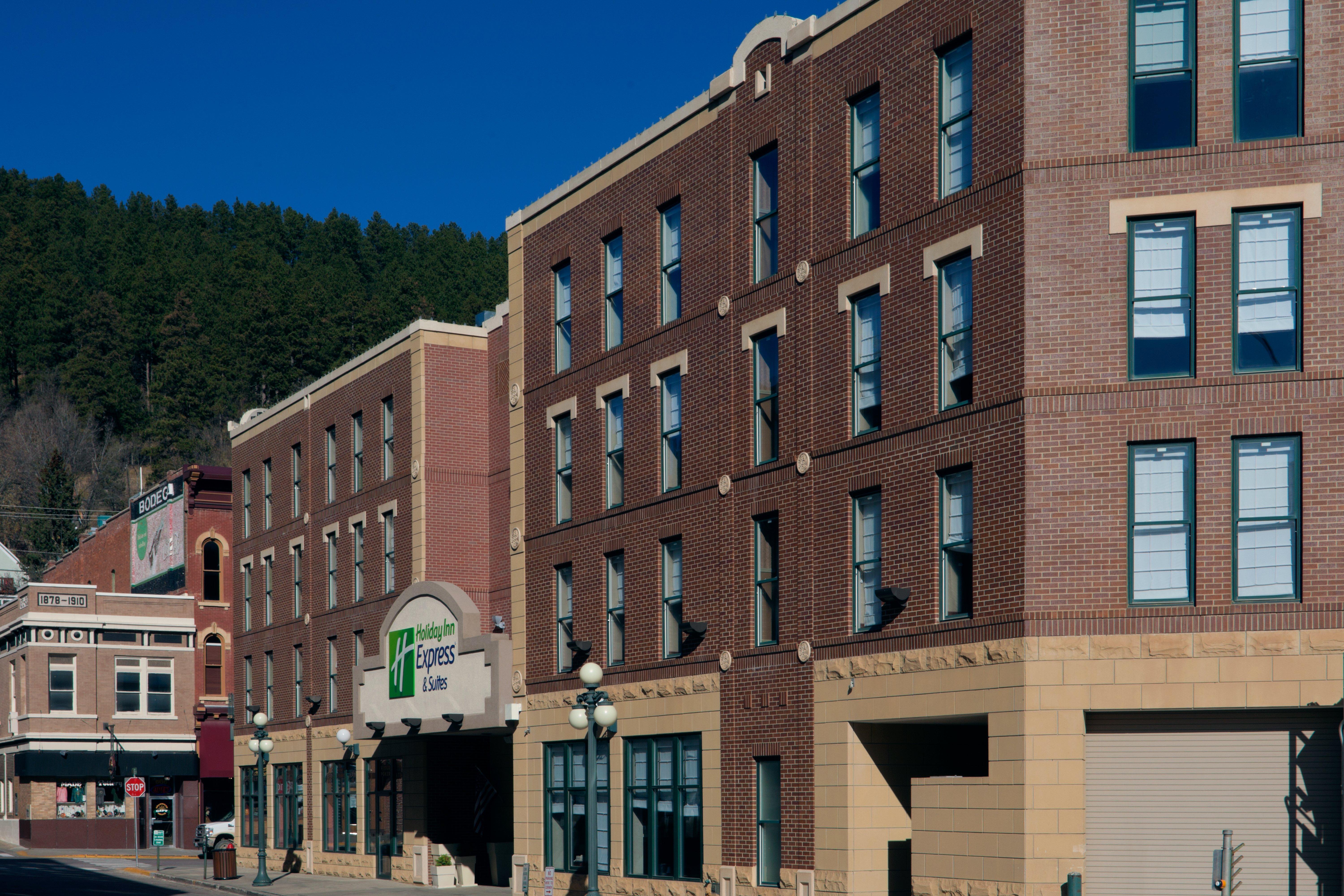 Holiday Inn Express Hotel & Suites Deadwood-Gold Dust Casino, An Ihg Hotel Екстериор снимка
