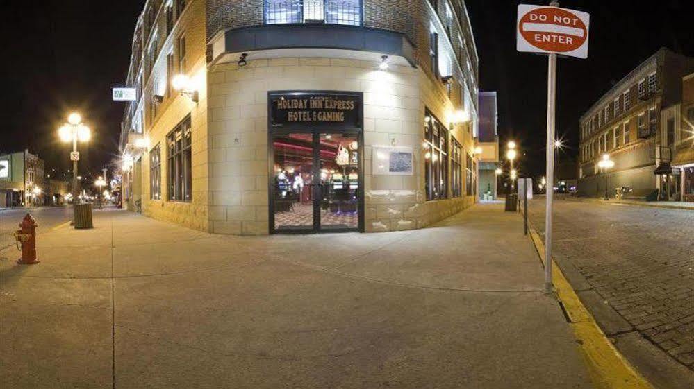 Holiday Inn Express Hotel & Suites Deadwood-Gold Dust Casino, An Ihg Hotel Екстериор снимка